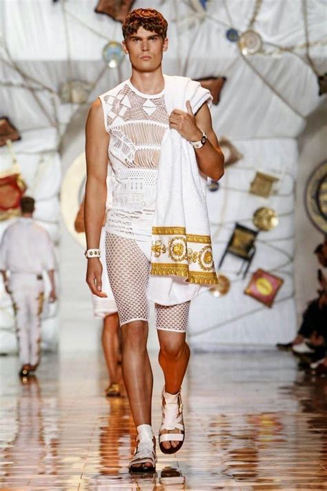 versace spring summer 2015 collection|Versace spring 2015 men.